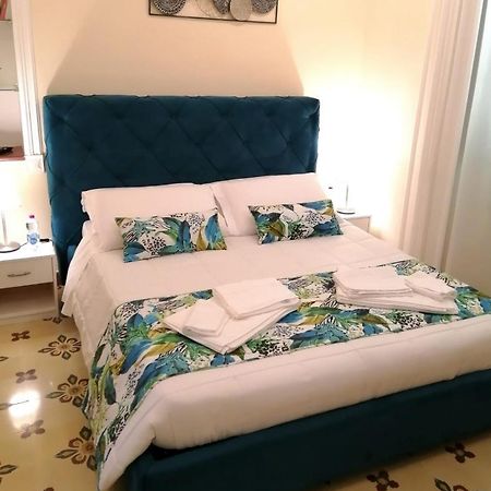 B&B Suleima Messina Exteriör bild