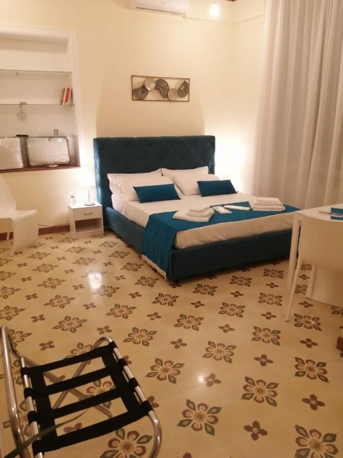 B&B Suleima Messina Exteriör bild