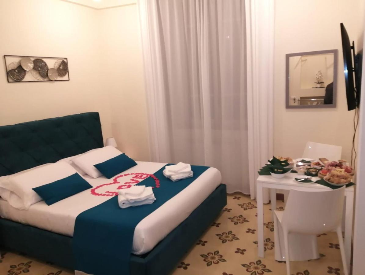 B&B Suleima Messina Exteriör bild