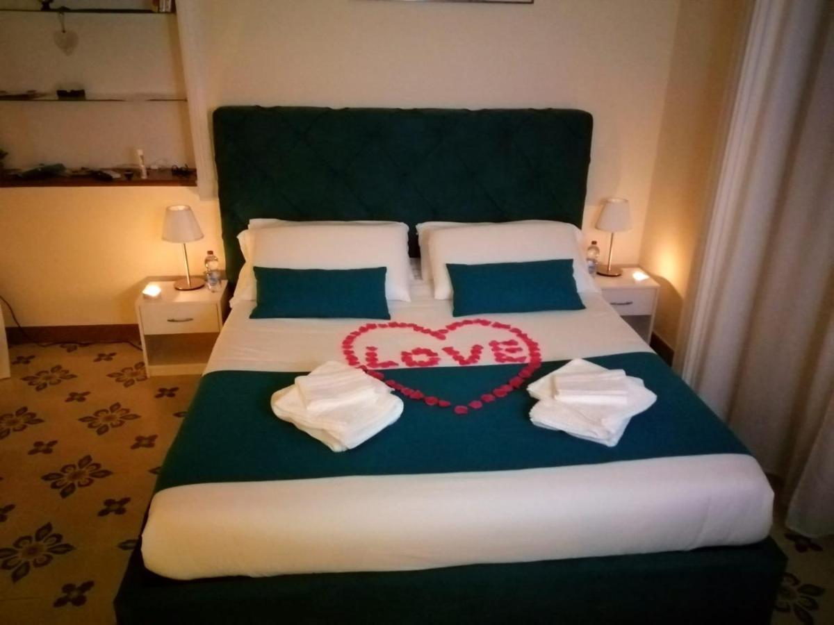 B&B Suleima Messina Exteriör bild