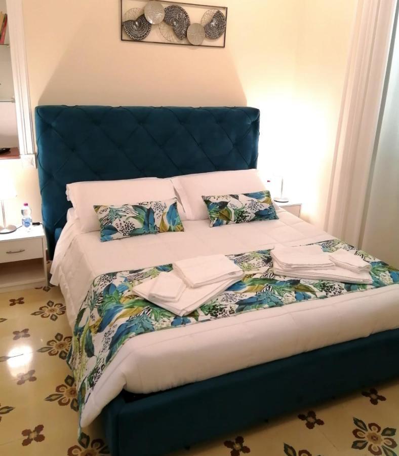 B&B Suleima Messina Exteriör bild